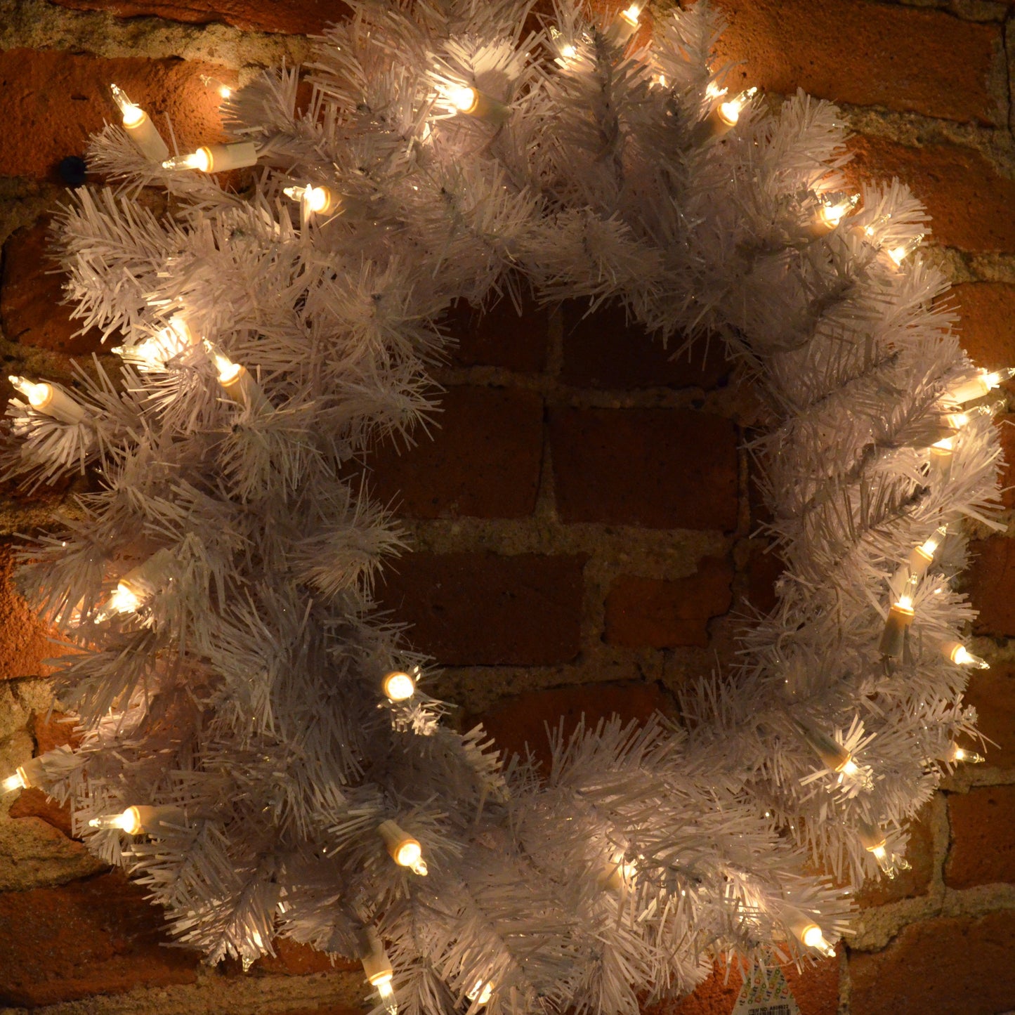 20" Crystal White Spruce Artificial Christmas Wreath, Pure White LED Mini Lights